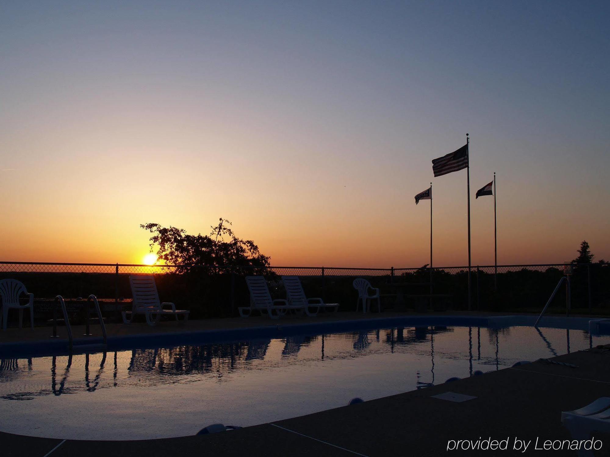 Pinemark Inn Suites Events Saint Clair Facilities photo